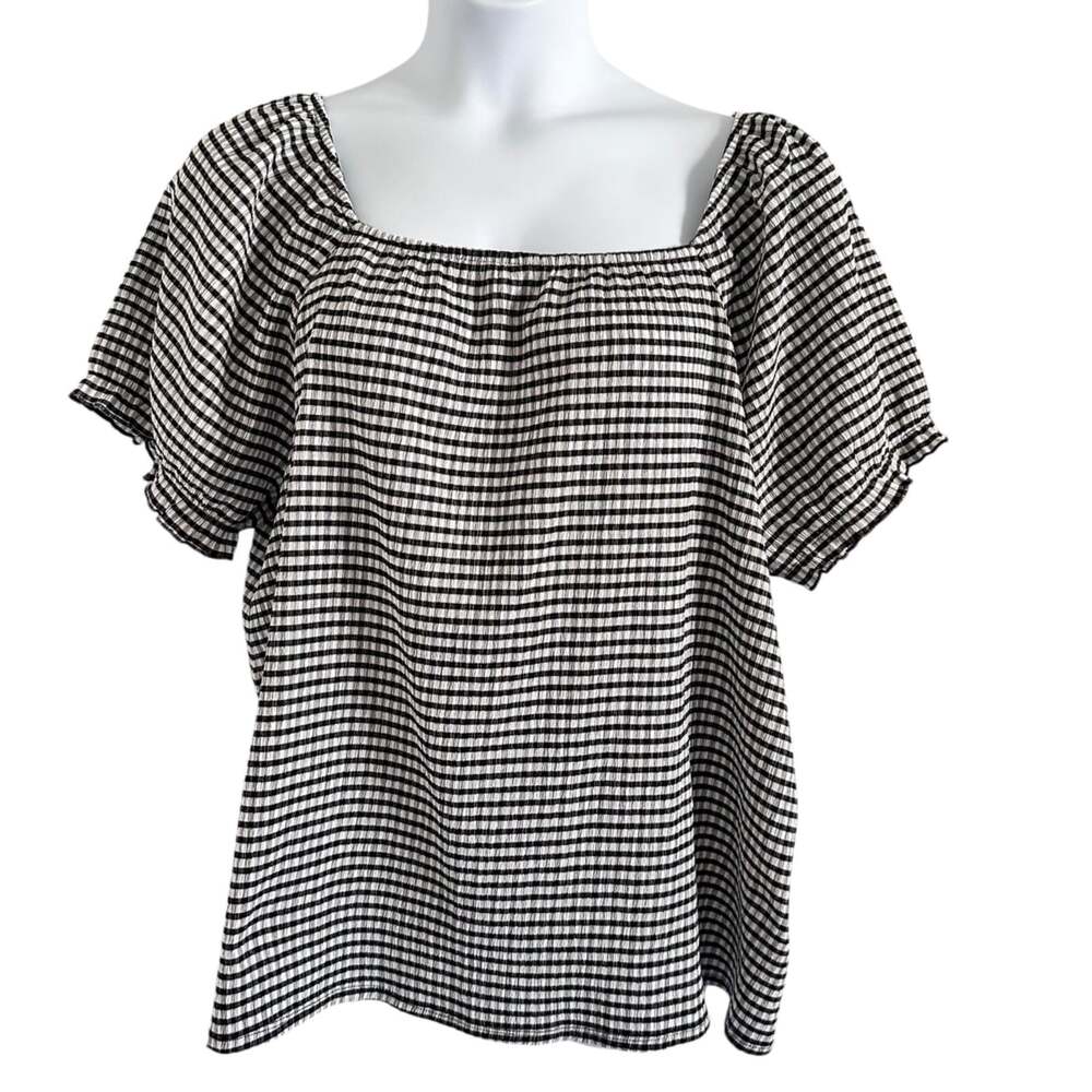 C EST. 1946 Gingham Top Women's Size 18/20 short sleeve black and white